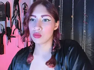 Stripchat Nude Webcam of charrlotte_quinn