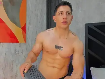 Stripchat Live Sex of Johan_Williams_07