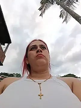 Stripchat Free Porn Cam of MariBelle1
