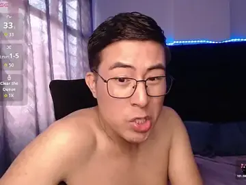 Stripchat Free Live Porn of andrewmhilton_