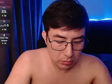 Stripchat Free Live Porn of andrewmhilton_