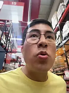 Stripchat Best live sex cam show of andrewmhilton_