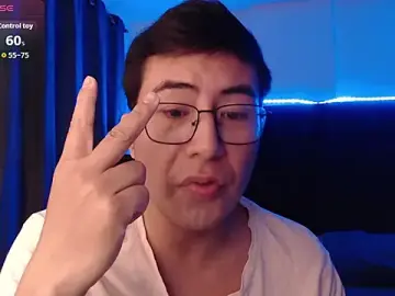 Stripchat Sex Chat of andrewmhilton_