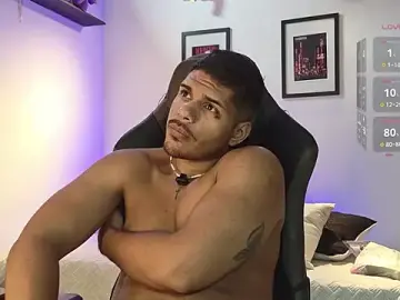 Stripchat Adult Webcam of starguy_28