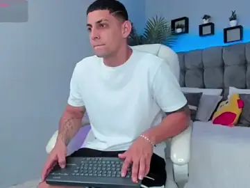 Stripchat Watch Live Sex Cams of Alex_cute77