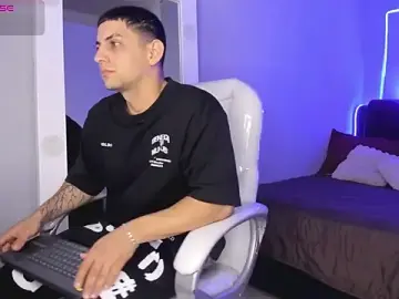 Stripchat Free Porn Cam of Alex_cute77