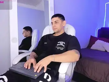 Stripchat Best live sex cam show of Alex_cute77