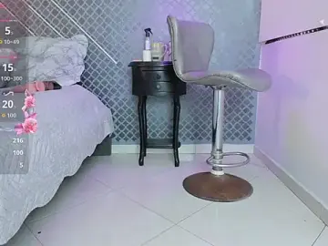 Stripchat Watch Live Sex Cams of Aleja_bloom