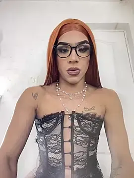 Stripchat Free Porn Cam of briana_sex32