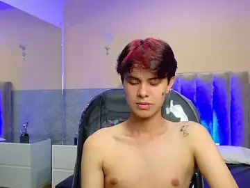 Stripchat Live Sex of Derek_Sinn