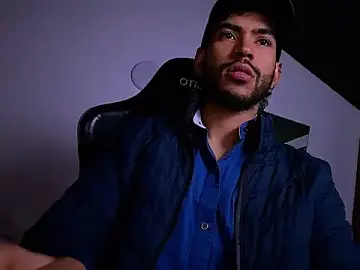 Stripchat Live Porn of Lucius_Noal