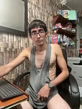 Stripchat Watch Live Sex Cams of jhosuamoore