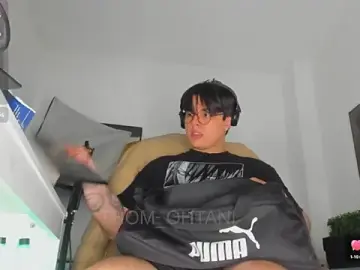 Stripchat Sex Cam of Thom_Ohtani