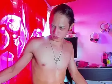 Stripchat Sex Cam of JuniorSkere1