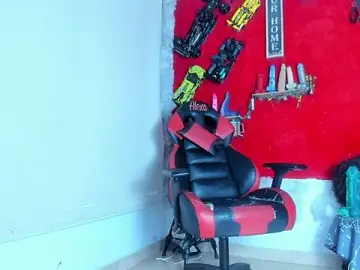 Stripchat Live Sex of JuniorSkere1