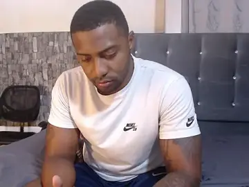 Stripchat Free Porn Cam of IsiahMaxwell
