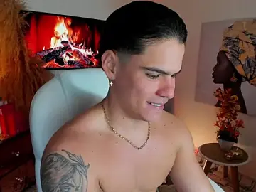 Stripchat Free Porn Cam of Matias_Murrier