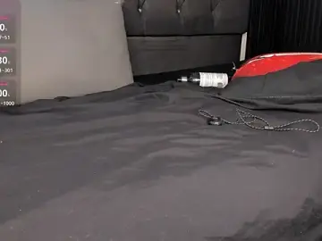 Stripchat Live Sex Cam of noah_johes