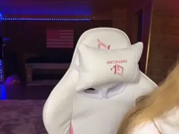 Stripchat Live Sex of OpheliaVoss