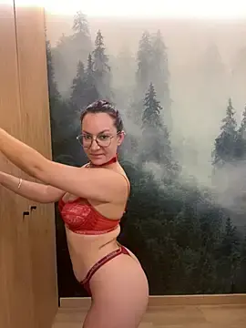 Stripchat Free Porn Cam of ladoucedu34