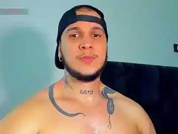 Stripchat Sex Cam of jacob_lautnerr