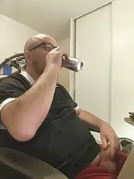 Stripchat Sex Cam of veryverybigdick45