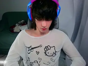 Stripchat Live Sex Cam of LeonBoykisser
