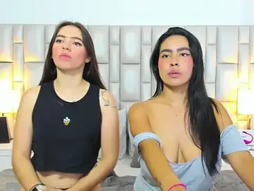Stripchat Adult Webcam of paola_katy_dicks