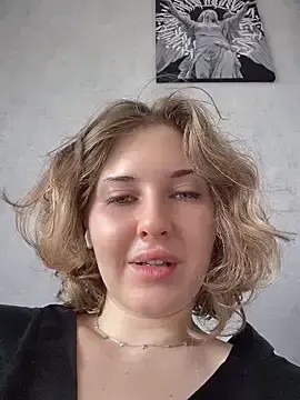 Stripchat Adult Webcam of KellyKeler