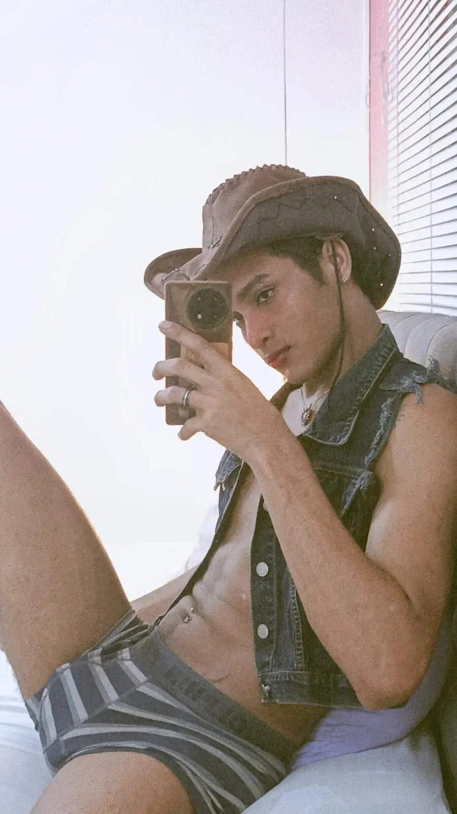 andres_hot9