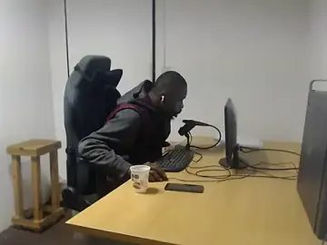 Stripchat Sex Cam of Mastertopdome
