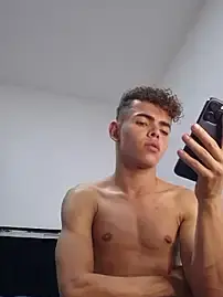 Stripchat Live Sex Cam of Nijinsky_LatinBoy