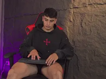 Stripchat Free Porn Cam of joseph_boy