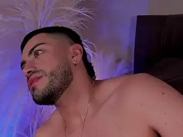 Stripchat Adult Webcam of Alexander_Diazz
