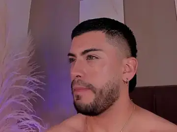 Stripchat Best live sex cam show of Alexander_Diazz