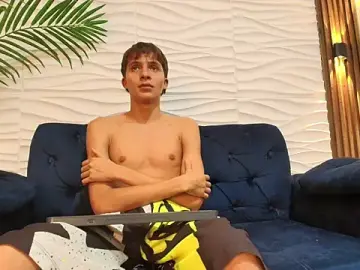 Stripchat Best live sex cam show of Pavo_tv