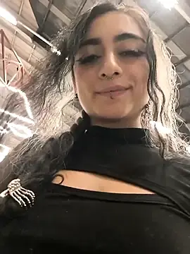Stripchat Live Sex Cam of Lila_Desiree
