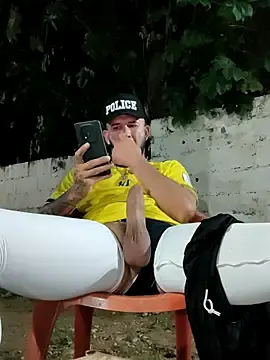 Stripchat Live Sex Cam of PIGHIGHDIRTY_p0