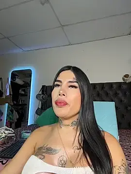 Stripchat Live Sex Cam of saragill323