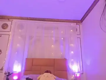 Stripchat Live Sex Cam of Hera_Sterling