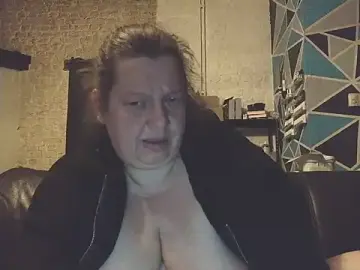 Stripchat Adult Video Chat of tigresse3