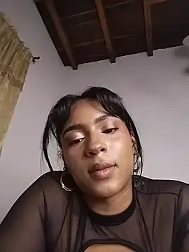 Stripchat Live Sex of sophi_laraa