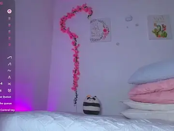 Stripchat Live Sex Cam of PollyGrey_