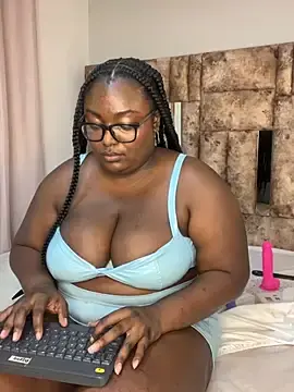 Stripchat Adult Webcam of may_storm