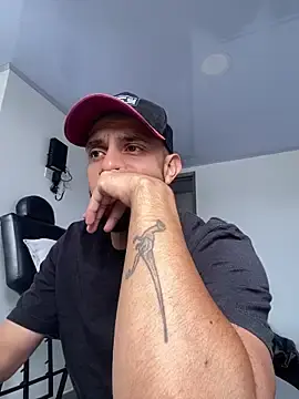 Stripchat Best live sex cam show of Elferjuan1310