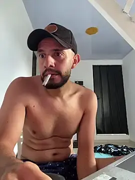Stripchat Watch Live Sex Cams of Elferjuan1310