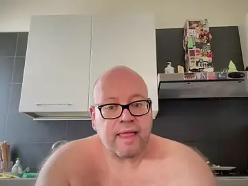 Stripchat Free Porn Cam of theitalianbear