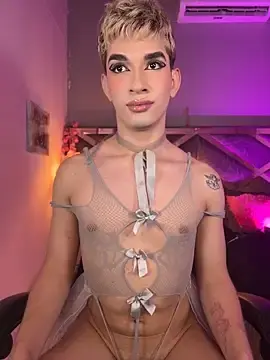 Stripchat Free Live Porn of Cherry_zayden_