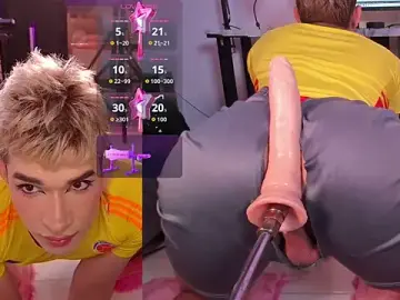 Stripchat Free Live Porn of Cherry_zayden_