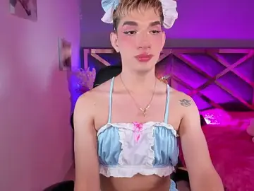 Stripchat Adult Webcam of Cherry_zayden_